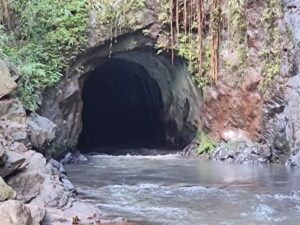 ലോകയിലെ ഗുഹകളിൽ ഒന്ന് ദേ ഇവിടെ വാഗമണ്ണിൽ